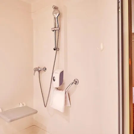 Otel Premiere Classe Ouest Universite Le Mans