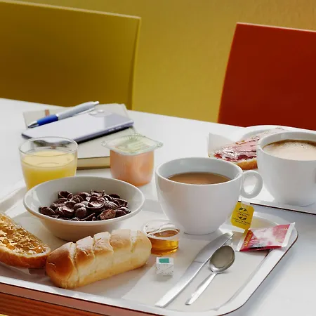 Premiere Classe Ouest Universite Hotel 2*