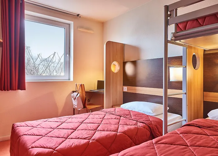 Premiere Classe Ouest Universite Otel 2*